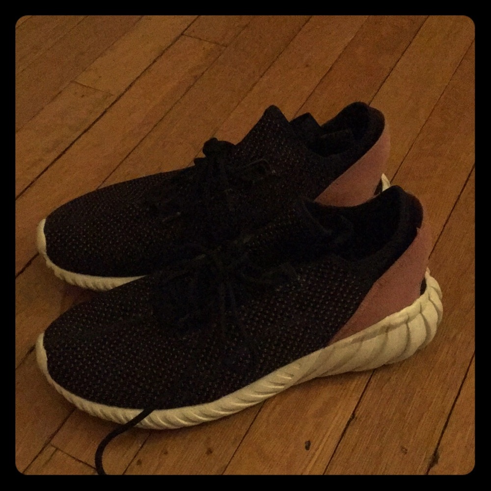 Adidas Tubular US 8.5